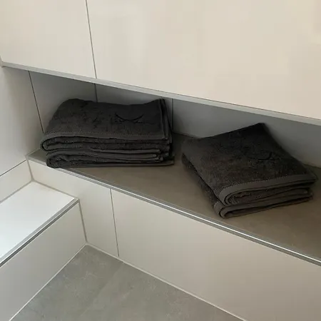 롯지 New York: Messe-, Business-, Ferienwohnung *