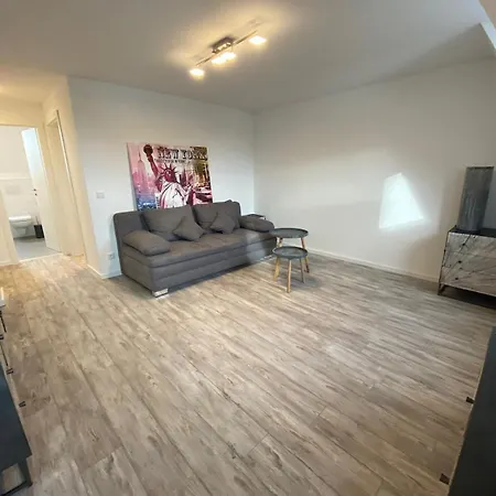 New York: Messe-/business-/fewo Duesseldorf/hilden Apartment