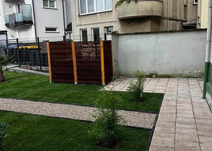 New York: Messe-, Business-, * Hilden