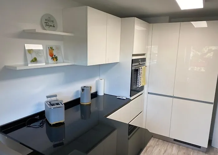 New York: Messe-, Business-, Lodge *